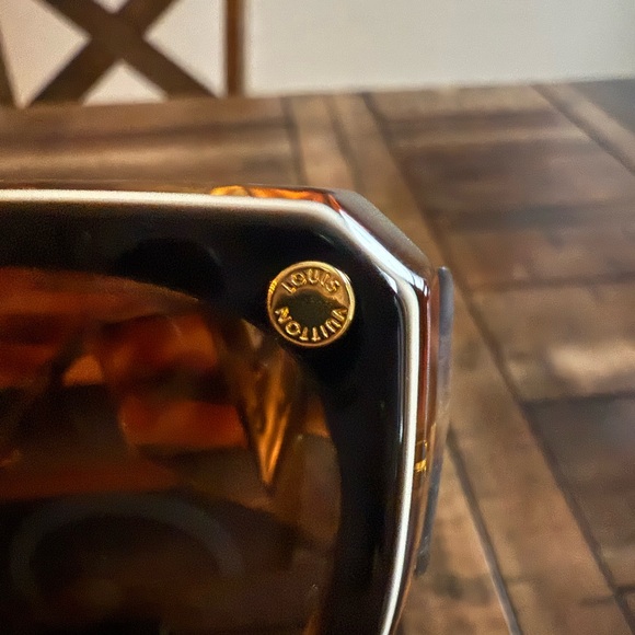 Louis Vuitton Black Sunglasses - Picture 4 of 16